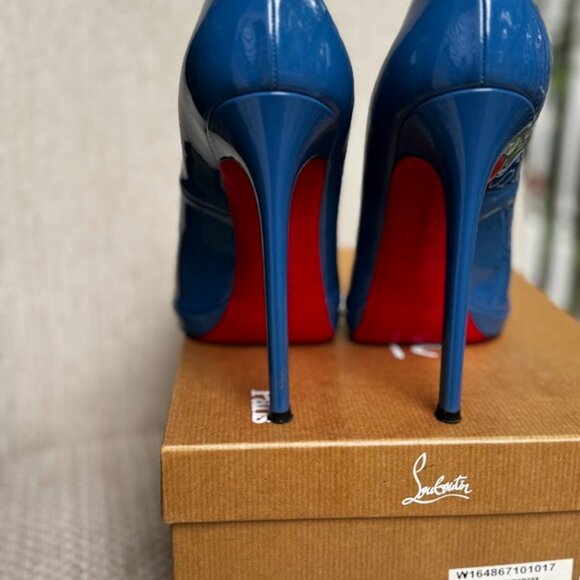 Christian Louboutin Women EU 39 US 8.5 size Blue Shoes Heels Pumps - Picture 3 of 16